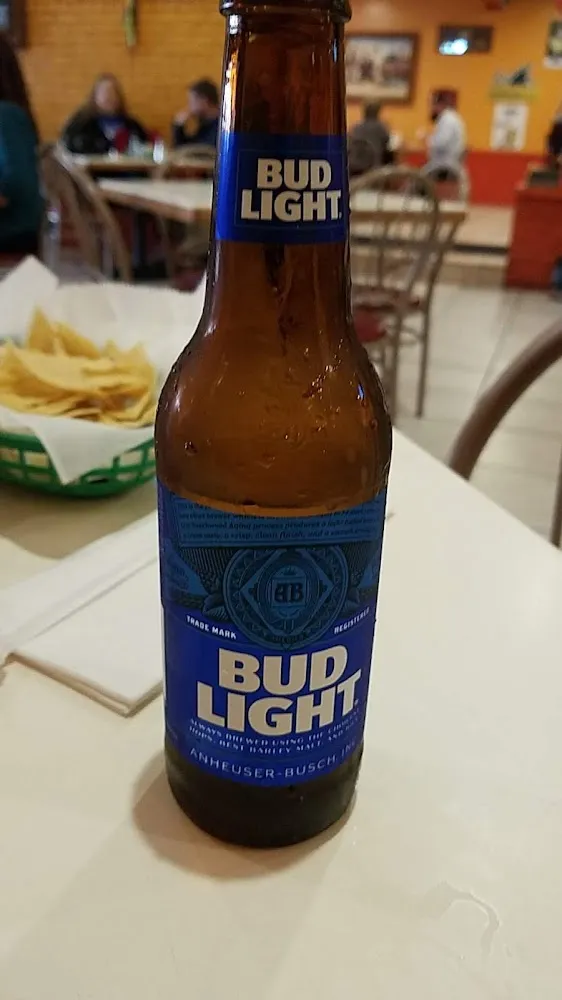 Chips Salsa Bud Light